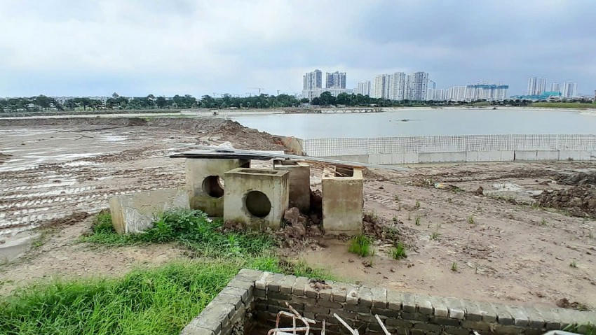 Dự án công viên Gia Lâm chính thức khởi công xây dựng vào ngày 11/6/2024 và dự kiến hoàn thành vào tháng 6/2025 (trước đó dự kiến hoàn thành vào cuối năm 2024).