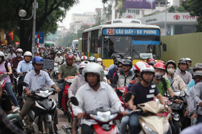 Tắc nghẽn, khói bụi...