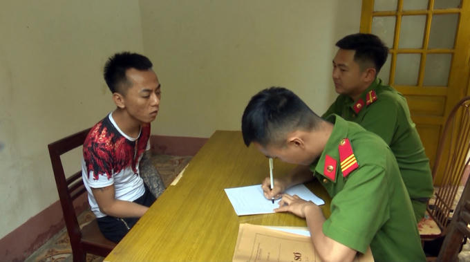 Đối tượng Nguyễn Đức Bình tại cơ quan điều tra.