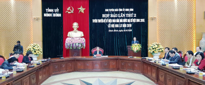 Buổi họp báo lần thứ 2.