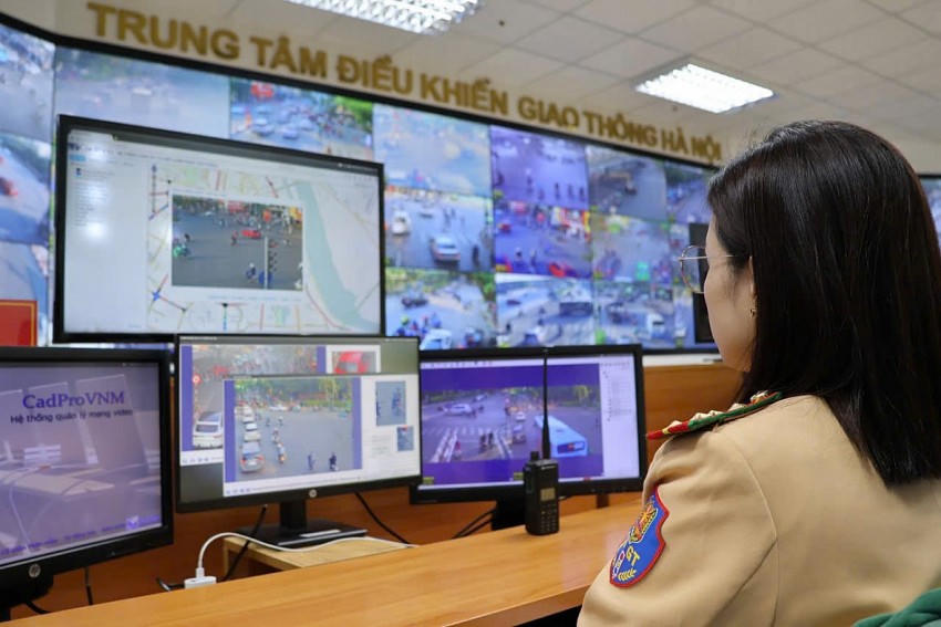 CSGT Hà Nội khuyến khích người dân phản ánh bất cập về tổ chức giao thông (Ảnh: Cục CSGT)