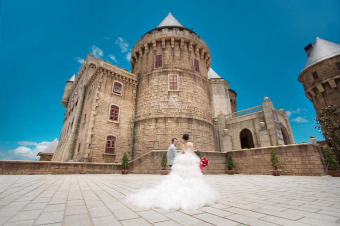 Chụp ảnh cưới tại Bà Nà Hills.