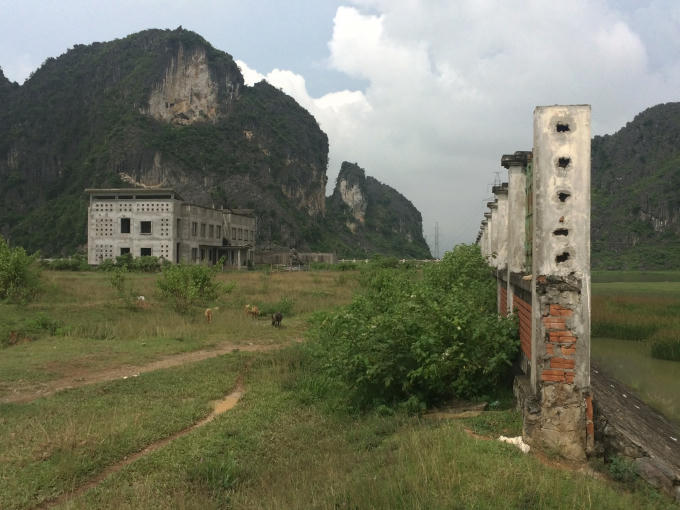 Dự án nghìn tỉ đang bị xuống cấp trầm trọng. Ảnh: Nguyệt Chi