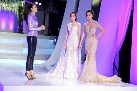 Thay vì loại người yếu hơn như Lê Hà, Phạm Hương lại gây sóng gió vì loại Kim Chi.