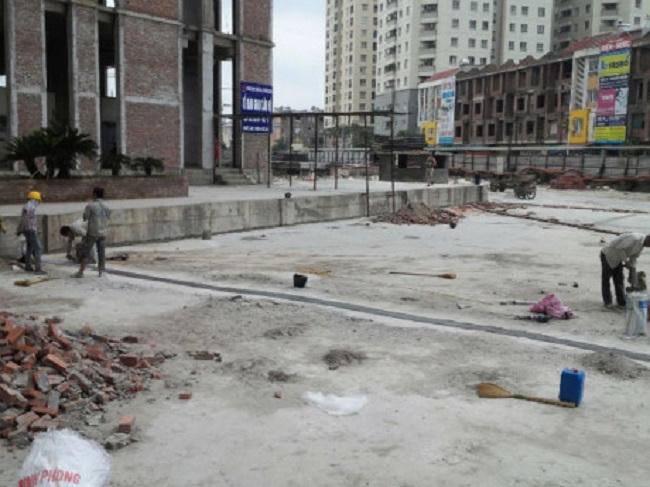 Mặc dù được sự hỗ trợ của nhóm khách hàng, dự án Usilk city vẫn trong tình trạng "đắp chiếu"