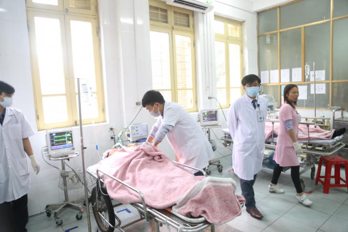 Những người bị thương vẫn đang được điều trị tại Bệnh viện Đa khoa tỉnh Hà Nam.