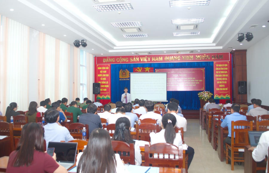 Quang cảnh Hội nghị tập huấn.