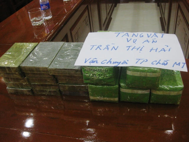 Tang vật ma túy đá cùng heroin bị bắt giữ.