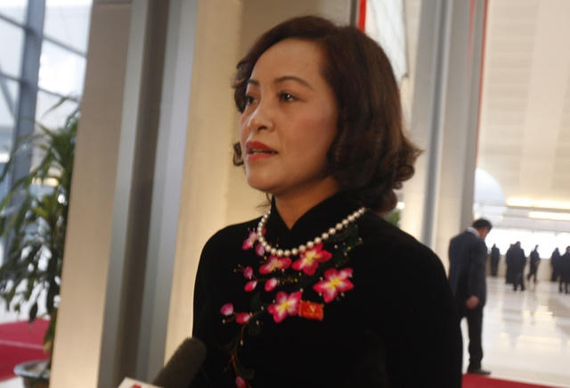Bí thư Tỉnh uỷ Ninh Bình - bà Nguyễn Thị Thanh đánh giá cao trách nhiệm của các Ủy viên Bộ Chính trị khóa XI trong việc tạo cơ hội, đào tạo cán bộ kế cận.