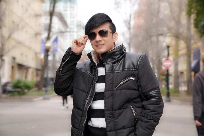 Nam ca sĩ tự quay clip này.