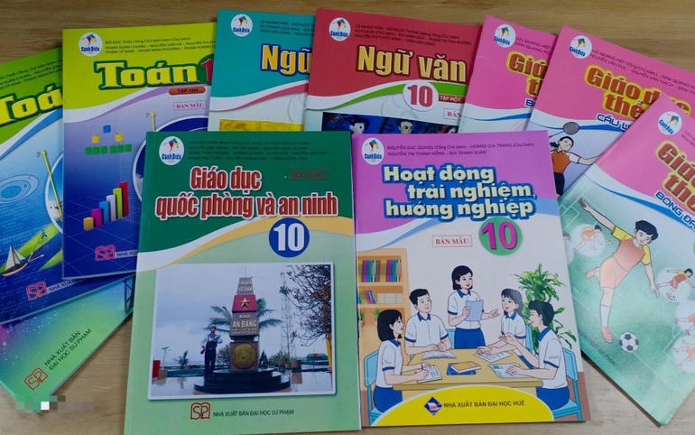 Bộ trưởng Bộ GD-ĐT vừa ban hành Quyết định phê duyệt sử dụng trong các cơ sở giáo dục phổ thông sách giáo khoa Giáo dục quốc phòng và an ninh 10 (Ảnh: H. Linh).