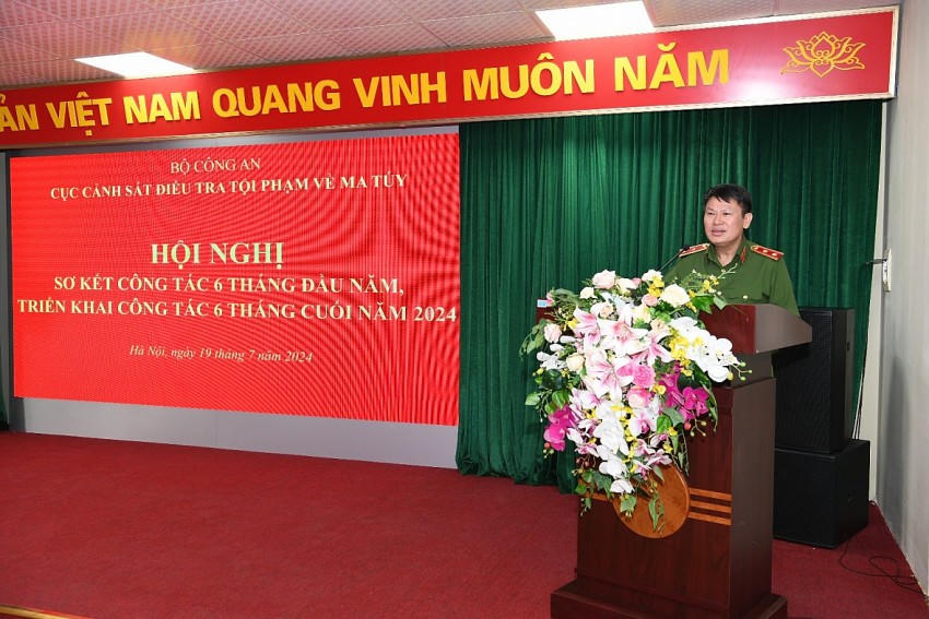 Trung tướng Nguyễn Văn Viện, Cục trưởng Cục Cảnh sát điều tra tội phạm về ma tuý phát biểu tại Hội nghị. Ảnh: C04.