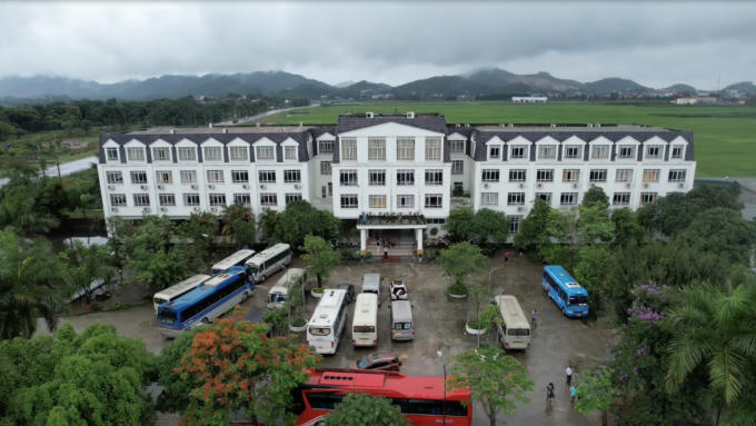 Công ty TNHH Sông Thao đã và đang đầu tư, xây dựng được cơ sở hạ tầng khai thác khoáng nóng và phát triển theo hướng du lịch nghỉ dưỡng cao cấp, được quy hoạch và đầu tư đồng bộ.