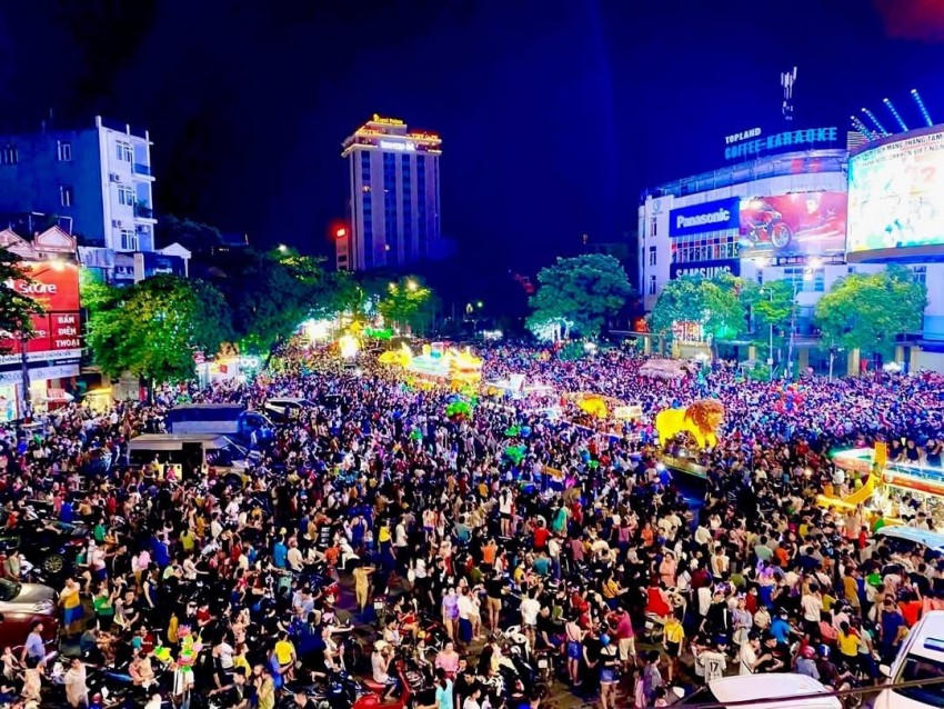 Lễ hội thành Tuyên là nét đẹp văn hóa, thu hút đông đảo du khách đến với Tuyên Quang.