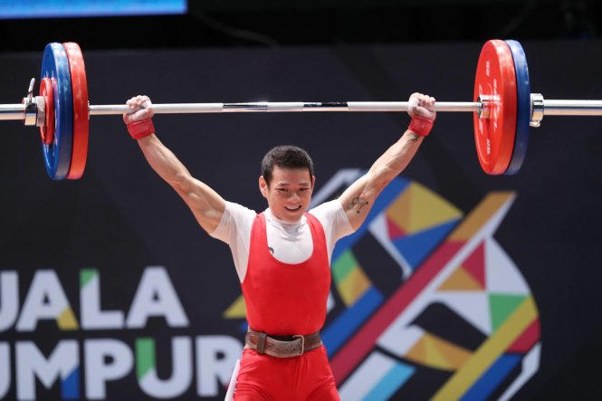 Vận động vi&ecirc;n cử tạ của Việt Nam.