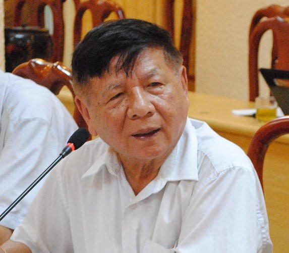 PGS.TS Trần Xuân Nhĩ - nguyên Thứ trưởng GD&ĐT - nói: "Xin lỗi là cách ứng xử cao thượng. Sai đến đâu, bộ trưởng nên nhận đến mức độ đó". Ảnh: Q.Q.