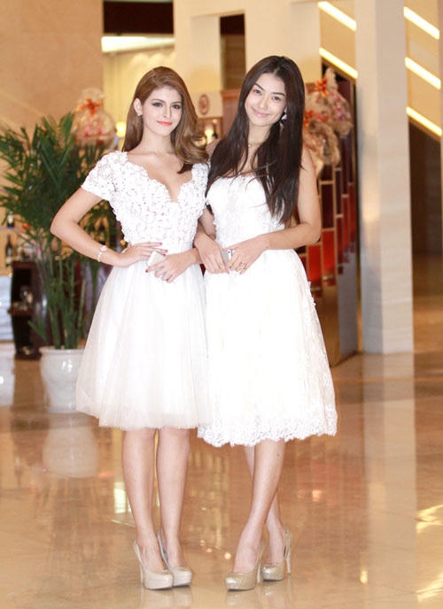 Những ngày cuối cùng của năm 2013 cũng không "để yên" cho Andrea khi tình bạn giữa cô và người chị em thân thiết Hồng Quế đổ vỡ do nhập nhằng tiền bạc.