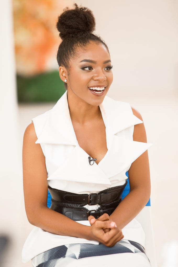 Nam Em trở thành first face' trong show diễn 'The Dreamers'