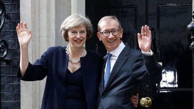 Sau khi tuyên thệ nhậm chức, bà Theresa May công bố nội các mới của mình bao gồm: Bộ trưởng Tài chính, Ngoại giao, Quốc phòng, Nội vụ, Ngoại thương và Bộ phụ trách đàm phán rời khỏi EU. (Ảnh: BBC)