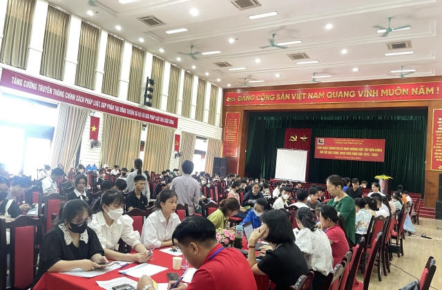 Trường cao đẳng Lào Cai đón gần 1.500 học sinh nhập học