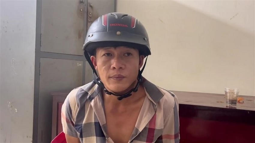Đối tượng Lê Thiện Phúc bị bắt giữ tại cơ quan Công an.