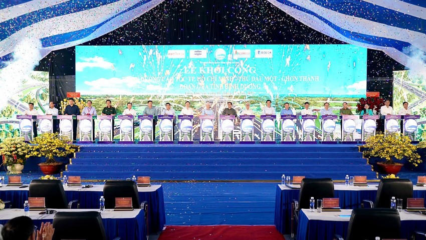 Nghi thức khởi công dự án đường cao tốc TP. Hồ Chí Minh - Thủ Dầu Một - Chơn Thành.