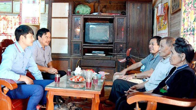 can-bo-mttq-xuong-co-so-nam-bat-tam-tu-cua-dan_swrx