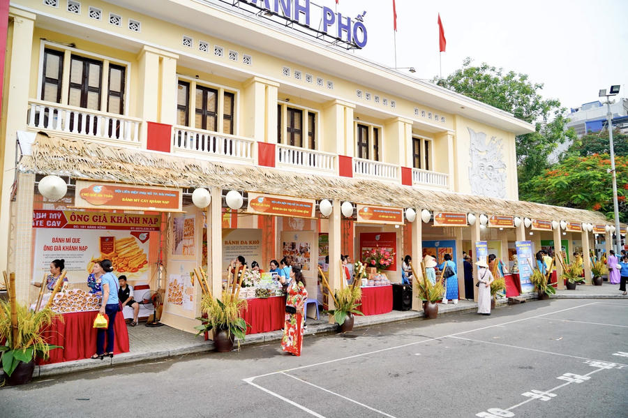 Khu vực gian hàng “Chợ quê an toàn
