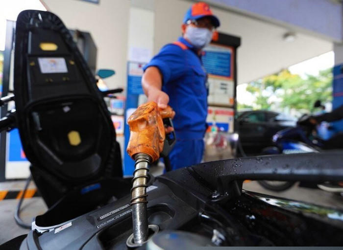 Giá xăng ngày mai có thể tăng
