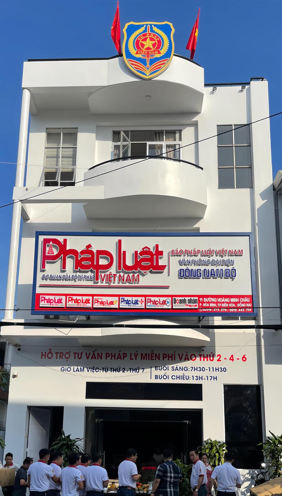 Trụ sở VP Đông Nam Bộ - Báo Pháp luật Việt Nam: Số 11 đường Hoàng Minh Châu, Phường Hòa Bình, TP Biên Hòa, Đồng Nai.