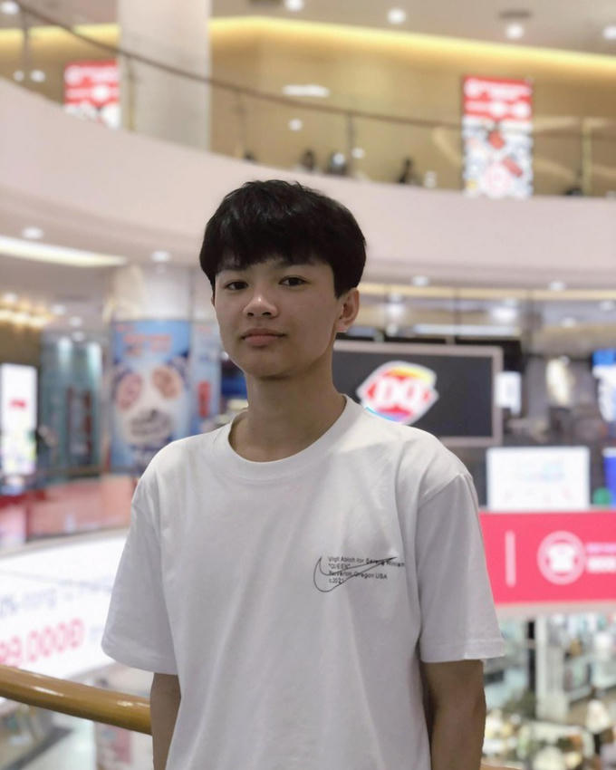 Thủ khoa Trần Cao Sơn.