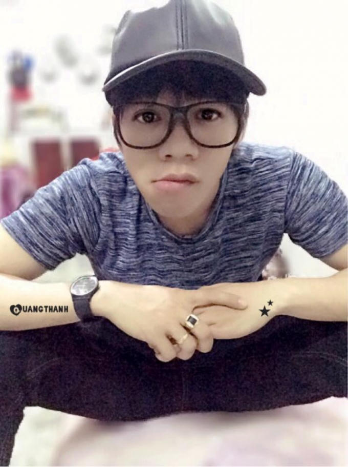 Thanh đã phải vất vả vì chuyển đổi cách diễn cho ra từng tính cách nhân vật nhưng vẫn phải đảm bảo không biến đổi mất giọng của Jagdish.