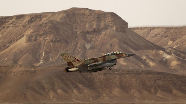 Máy bay F-16 của Israel. (Ảnh: Reuters)