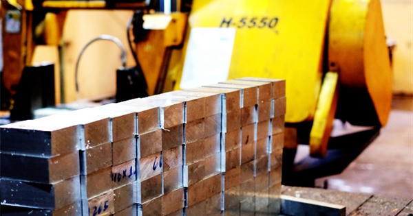 Kim-loai-mau--crop--btwm