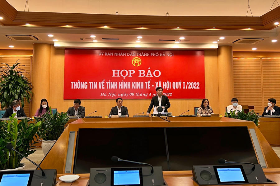 Hà Nội mở lại dịch vụ karaoke, massage từ ngày 8/4 - 1