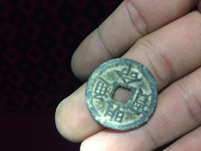 Tiền cổ có từ thời Minh Mệnh.
