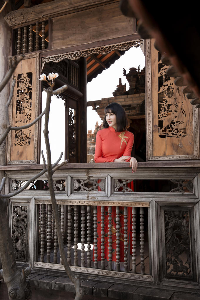 MC Thanh Mai gợi &yacute; 4 mẫu &aacute;o d&agrave;i đ&oacute;n xu&acirc;n Kỷ Hợi cho chị em