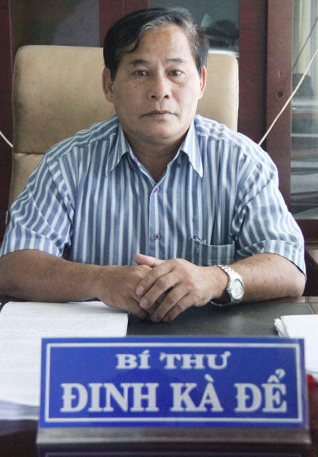 Đinh Kà Để - nguyên Bí thư Huyện ủy Sơn Tây.