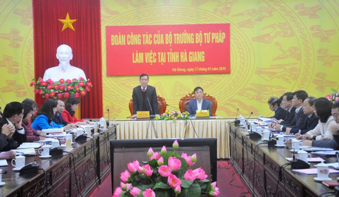 Bộ trưởng L&ecirc; Th&agrave;nh Long l&agrave;m việc với Thường trực Tỉnh ủy H&agrave; Giang