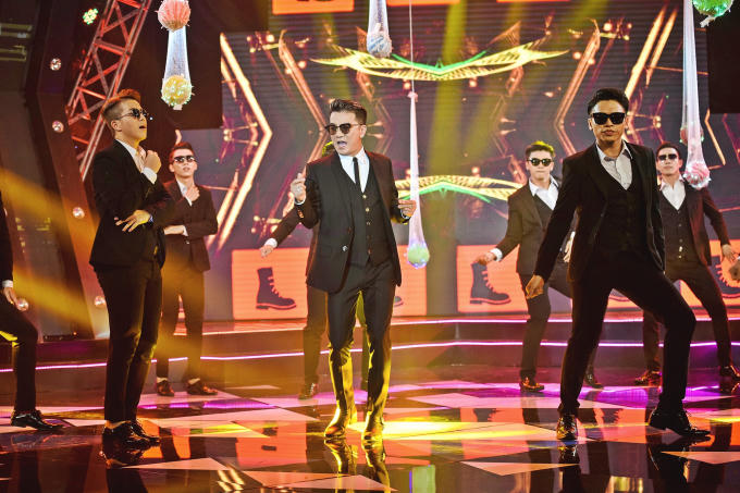 Mr Đàm và dàn trai đẹp