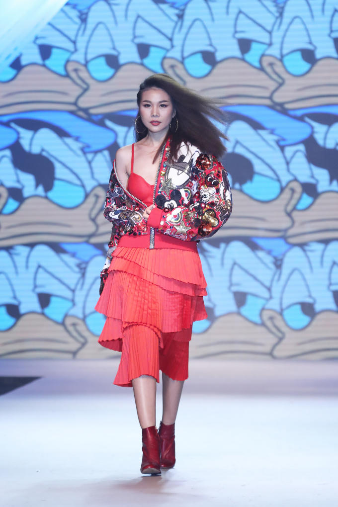 Si&ecirc;u mẫu Thanh Hằng, Minh T&uacute;, Hoa hậu Đỗ Mỹ Linh toả s&aacute;ng tr&ecirc;n s&agrave;n diễn Asian Kids Fashion Week