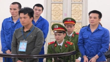 Các bị cáo tại phiên tòa xét xử. (Ảnh: báo Công lý)