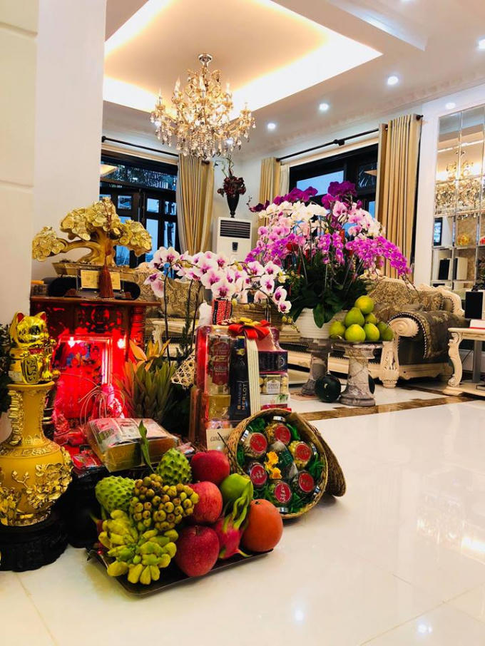 Không gian của gia đình Lệ Quyên ấm cúng chào đón năm mới.