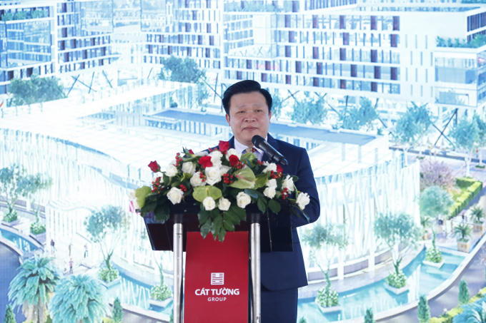 Ông Nguyễn Văn Tuấn - Phó Chủ tịch Thường trực HĐQT Tập đoàn Địa Ốc Cát Tường phát biểu tại buổi lễ.