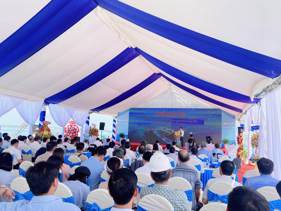 Toàn cảnh Lễ triển khai thi công dự án.