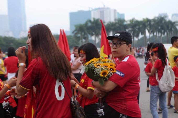 Nhiều "bóng hồng" đã có mặt từ rất sớm.