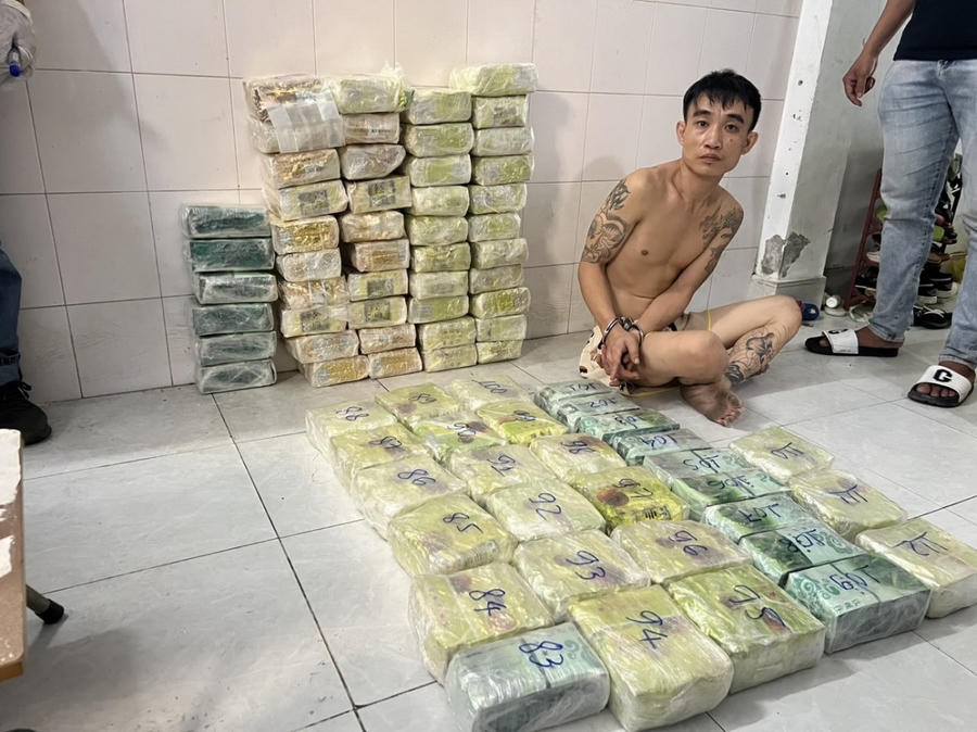 Tang vật ma túy Công an thu giữ trong chuyên án mở rộng liên quan đến 4 nữ tiếp viên hàng không. Ảnh: Báo CAND