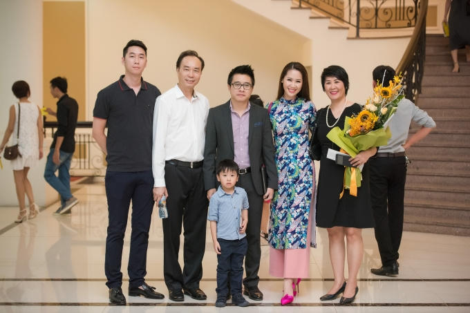 Sau buổi diễn tối qua, thần đồng piano Nguyễn Việt Trung sẽ sang Italy tham dự một khóa Masterclass, đồng thời biểu diễn tại đây. Cuối tháng 8, Việt Trung về Việt Nam để tham gia một chương trình cùng dàn nhạc giao hưởng Việt Nam tại Nhà hát Lớn.