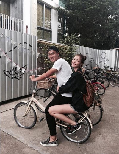 Bức ảnh tình cảm vừa mới công bố của Mạc Hồng Quân với người yêu mới là Kỳ Hân. Ảnh: internet.