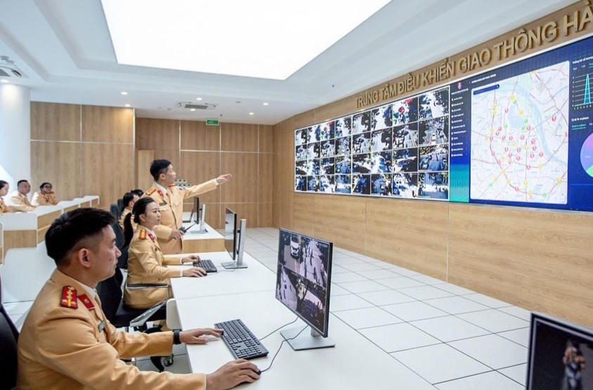 Trung tâm đầu não, phân tích, nhận diện các vi phạm thông qua hàng nghìn camera sử dụng công nghệ AI trên địa bàn TP Hà Nội.